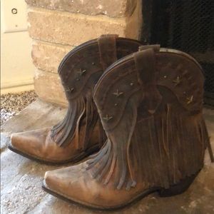Dingo Hang Low Leather Cowboy Boots